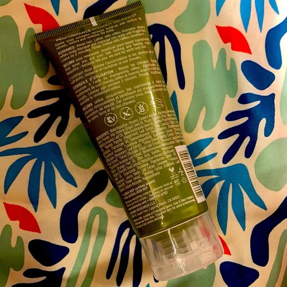 New! reNeu Scalp Therapy- gentle scalp exfoliator- NEUMA - Picture 3 of 6